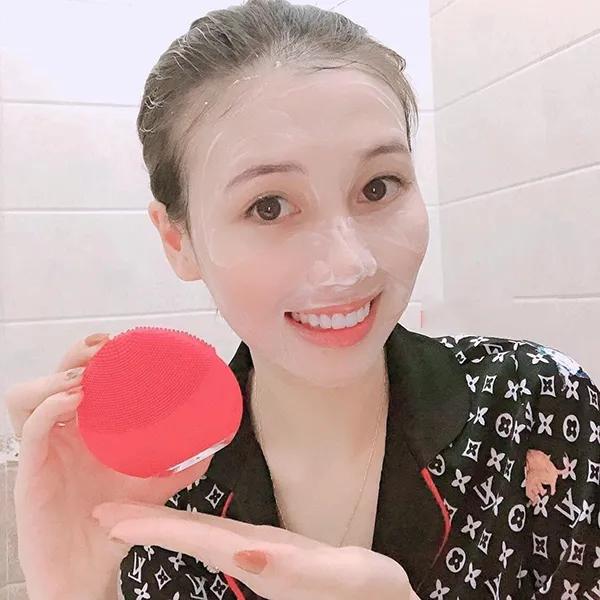 Máy Rửa Mặt Foreo Luna Mini 2 (Đỏ - Red) - Máy rửa mặt - Vua Hàng Hiệu
