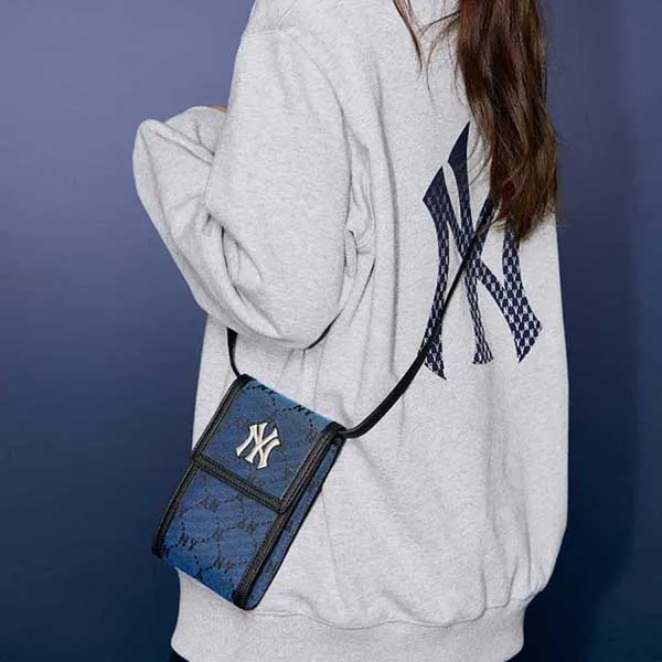 Túi Đeo Chéo MLB Mini Monogram Diamond Jacquard Cell Phone Cross Bag New York Yankees 3ACRH011N-50BLD