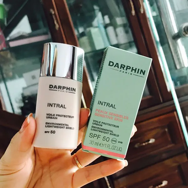 Kem Chống Nắng Darphin Intral Environmental Lightweight Shield Broad Spectrum SPF 50 30ml - Kem chống nắng - Vua Hàng Hiệu
