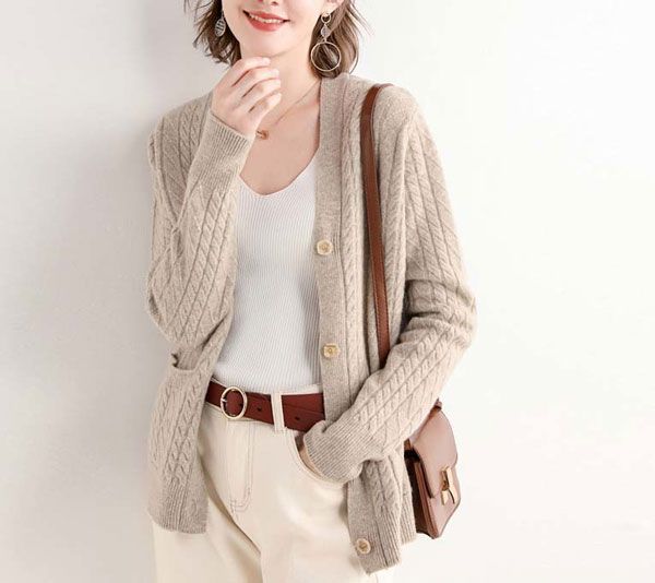 7 kiểu áo khoác len cardigan cho nữ dẫn đầu xu hướng thời trang 2023-13