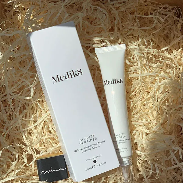 Serum Medik8 Clarity Peptides 10% Niacinamide 30ml