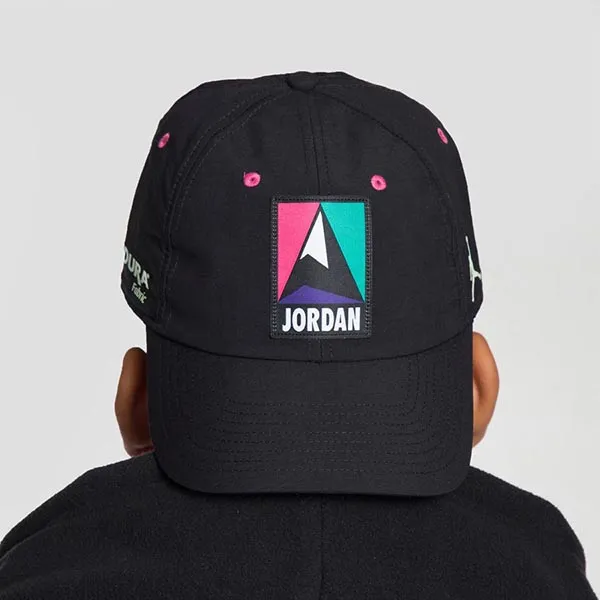 Mũ Nike Jordan Gorra Heritage 86 Winter Utility DA2086-010 Màu Đen