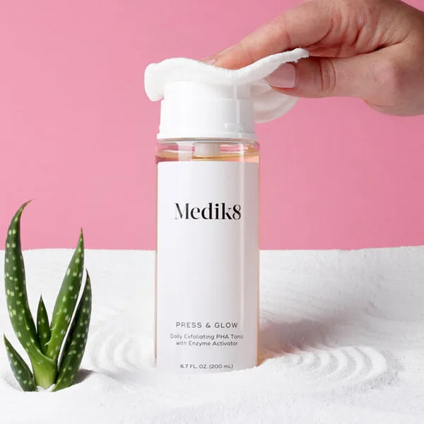 Nước Hoa Hồng Medik8 Press & Glow Daily Exfoliating PHA Tonic With Enzyme Activator 200ml - Mỹ phẩm - Vua Hàng Hiệu