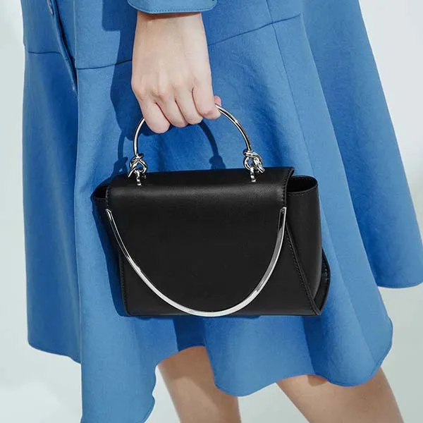 Túi Cầm Tay Nữ Charles & Keith CNK Metallic Trimmed Front Flap Bag 50270521 Black Màu Đen