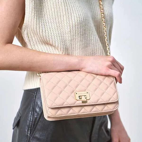 Túi Xách Nữ Charles & Keith CNK Quilted Flip Lock Clutch Nude 70160082-2 Màu Nude