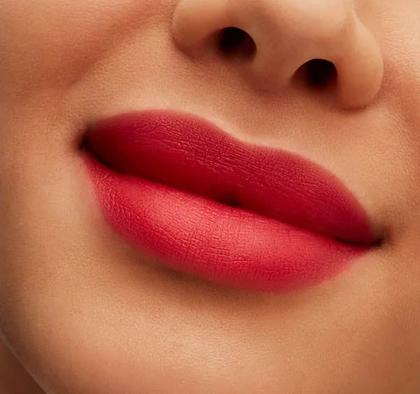 Son Kem MAC Powder Kiss Liquid Lipcolour Ruby's Crew Ruby Boo 2021 Màu Đỏ Thuần