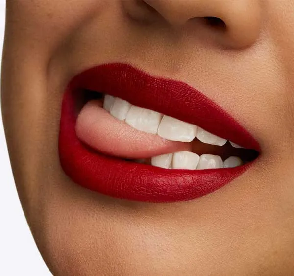 Son MAC Retro Matte Lipstick Ruby's Crew Ruby Woo 2021 Màu Đỏ Thuần