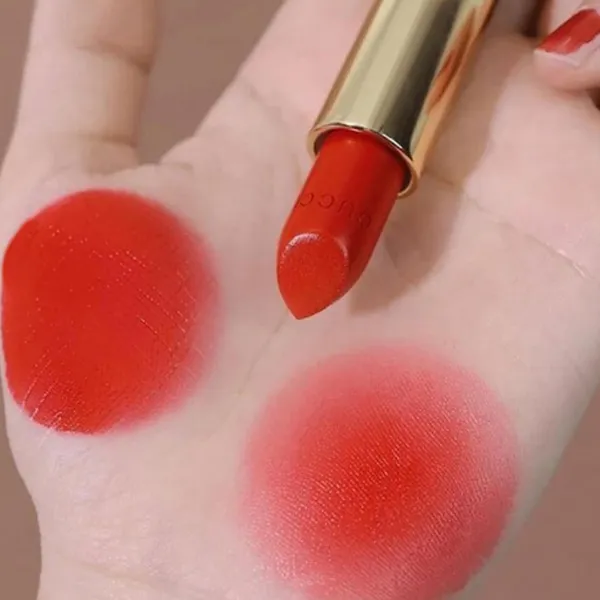 Son Gucci 513 Emmy Red Limited Edition Màu Đỏ Tươi