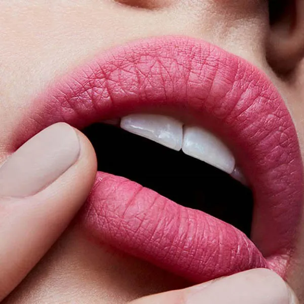 Son MAC Sexy But Sweet 917 Màu Hồng San Hô - Powder Kiss