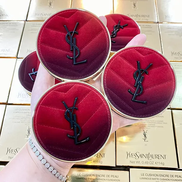 Phấn Nước Yves Saint Laurent YSL Le Cushion Encre De Peau Luminous Matte Cushion Foundation Vỏ Đỏ Tone 20, 14g - Trang điểm - Vua Hàng Hiệu