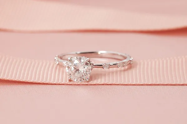Nhẫn Đính Hôn Morina Tina N0519 Màu Vàng Trắng