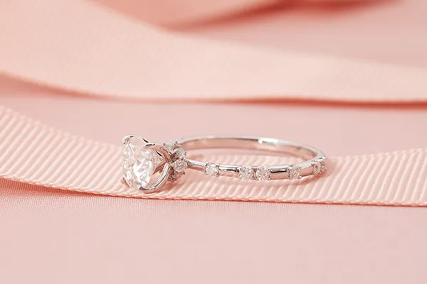Nhẫn Đính Hôn Morina Tina N0519 Màu Vàng Trắng