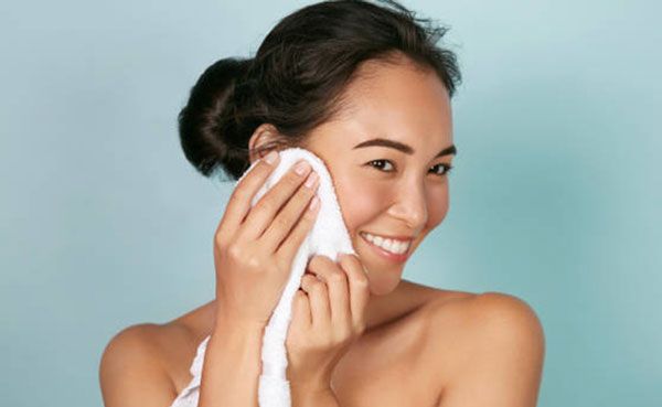 Hướng dẫn 3 cách xông hơi mặt trị mụn làm sạch da tại nhà-5