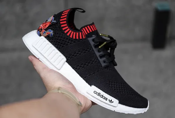 Giày Thể Thao Adidas Nmd R1 Primeknit Dragon Patch Màu Đen Size 40 - Giày - Vua Hàng Hiệu