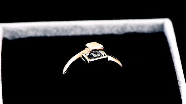 Nhẫn Saga 00125 RGBK-JZ Đính Đá Swarovski Màu Vàng Hồng - Trang sức - Vua Hàng Hiệu