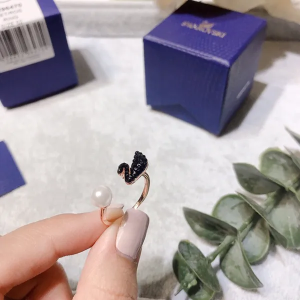 Nhẫn Swarovski Iconic Swan Open Ring 5296470 Size 48 C_ĐHT