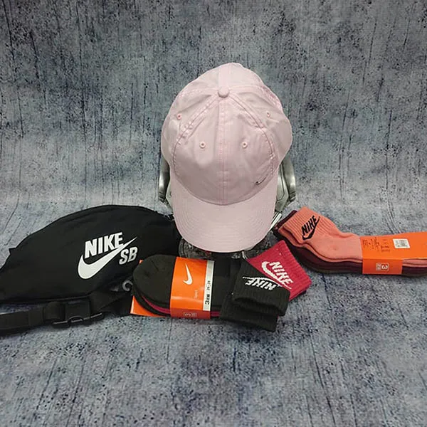 Mũ Nike Metal Swoosh Màu Hồng