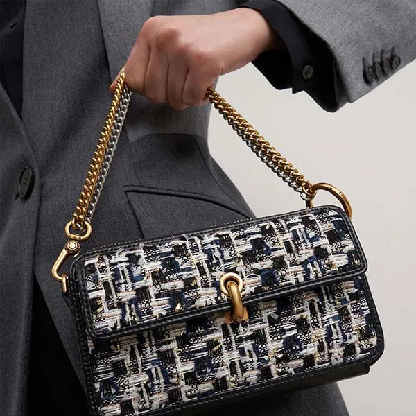 Túi Đeo Chéo Nữ Charles & Keith CNK Dancer Tweed Boxy Crossbody Bag - Navy 80840325