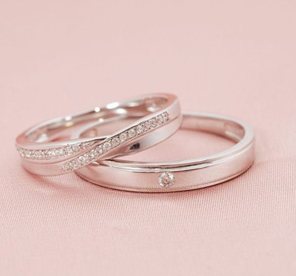 Đeo nhẫn cưới tay nào? Cách đeo nhẫn cưới chuẩn cho vợ chồng hạnh phúc-8