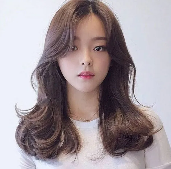 11 kiểu tóc mái bay đẹp, hợp mọi khuôn mặt - QuanTriMang.com