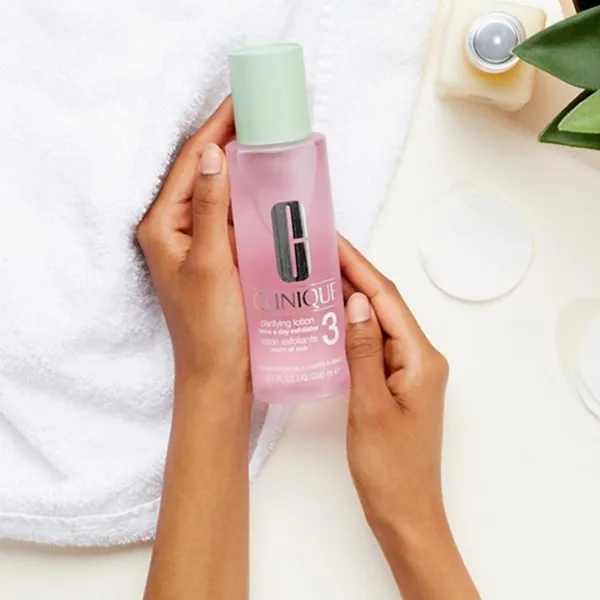 Nước Thanh Tẩy Clinique Clarifying Lotion Twice A Day Exfoliator Số 3 Cho Da Hỗn Hợp Thiên Dầu 200ml