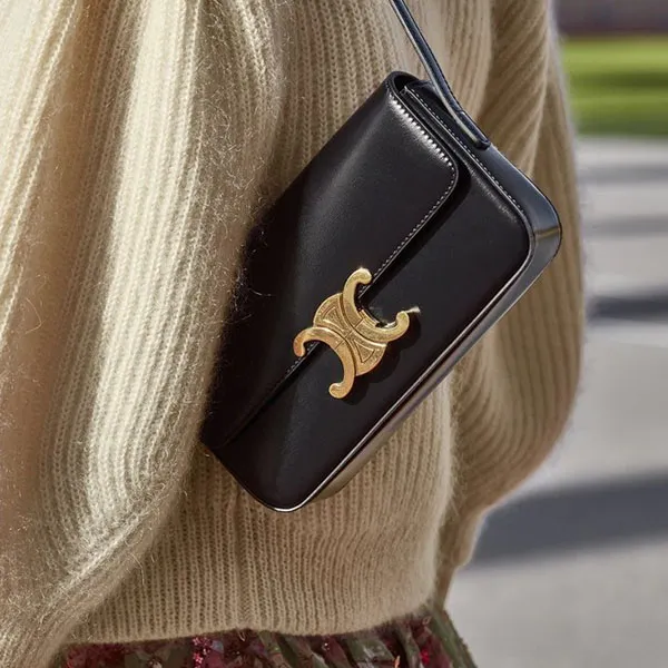 Túi Đeo Vai Celine Triomphe Shoulder Bag In Shiny Calfskin Màu Đen - Túi xách - Vua Hàng Hiệu