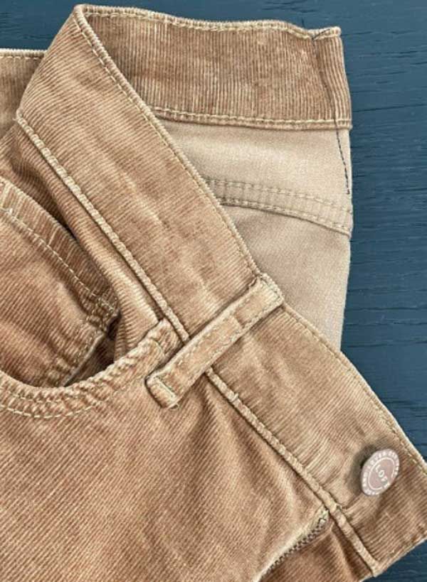 Cách sửa quần tây, quần jean rộng bụng đơn giản tại nhà 4