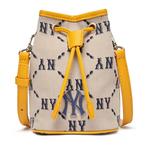 Túi Đeo Chéo Dây Rút MLB Monogram Diamond 3ABMS022N-50BGS Màu Beige Phối Vàng