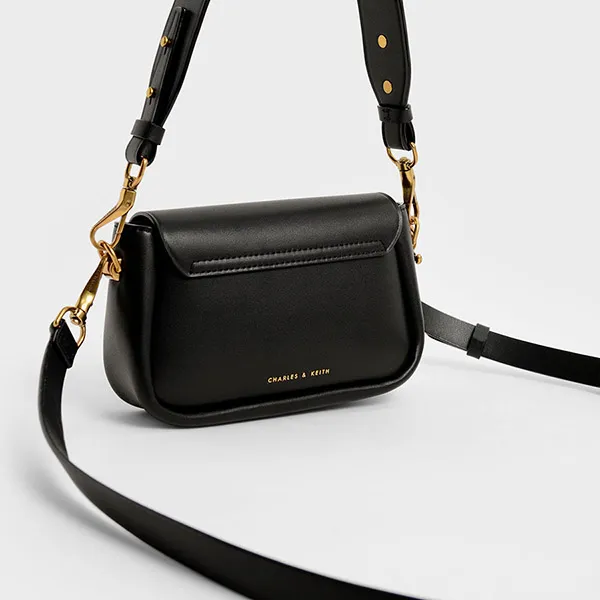 Túi Đeo Vai Nữ Charles & Keith CNK Becca Chunky Chain-Link Crossbody CK2-80270728 Màu Đen