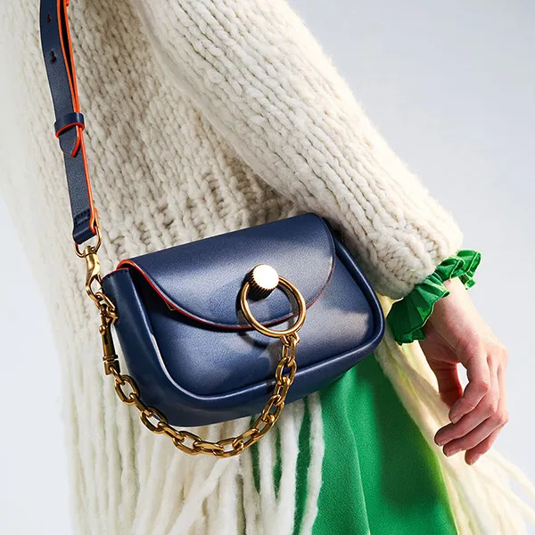 Túi Đeo Vai Nữ Charles & Keith CNK Becca Chunky Chain-Link Crossbody Màu Navy