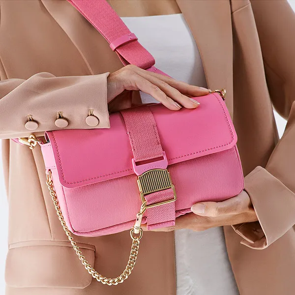 Túi Đeo Vai Nữ Charles & Keith CNK Aspen Metallic Belt Buckle Shoulder Bag CK2-20270815 Màu Hồng