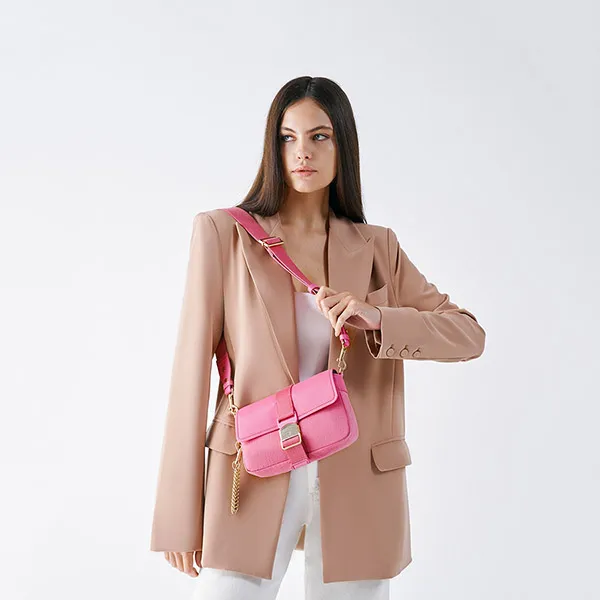 Túi Đeo Vai Nữ Charles & Keith CNK Aspen Metallic Belt Buckle Shoulder Bag CK2-20270815 Màu Hồng