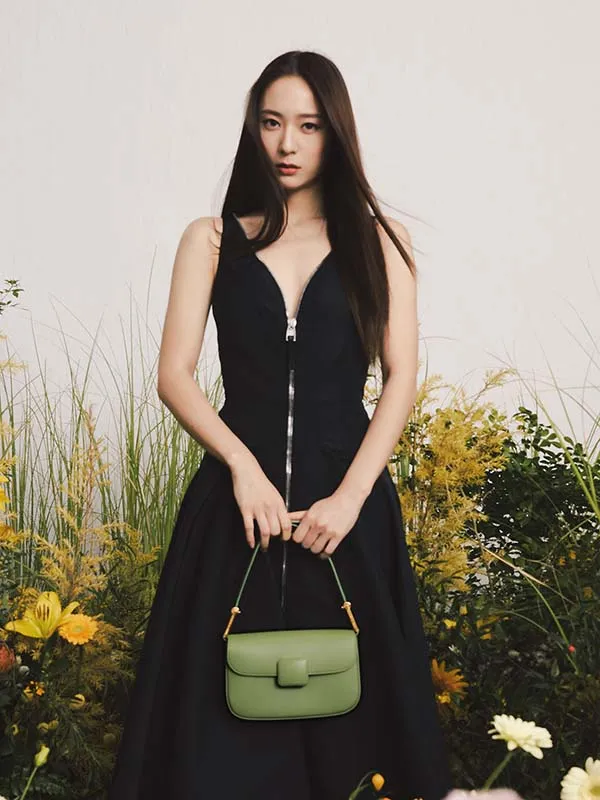 Túi Xách Nữ Charles & Keith CNK Koa Square Push-Lock Shoulder Bag Green 20270818 Màu Xanh Lá