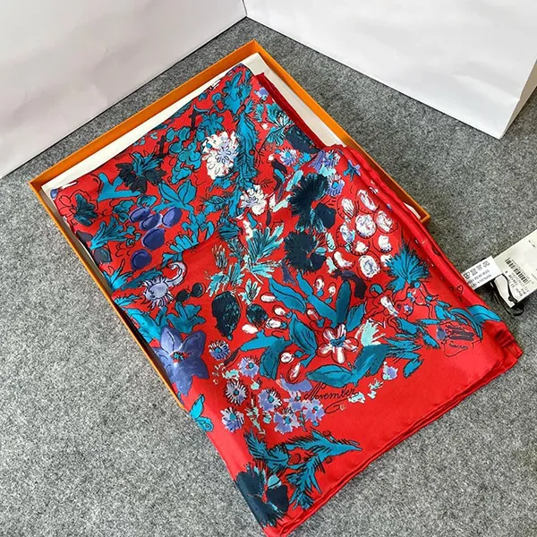 Khăn Lụa Salvatore Ferragamo Printed Silk-Twill Màu Đỏ Phối Xanh