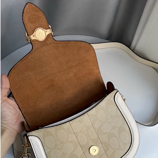 Túi Đeo Chéo Coach Georgie Saddle C2806