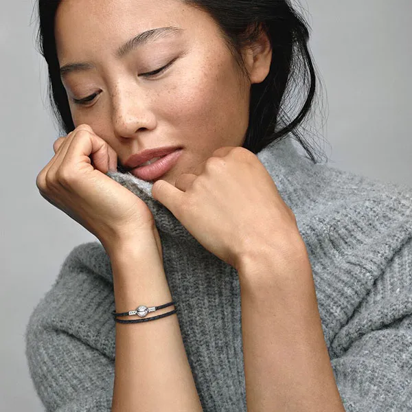 Vòng Đeo Tay Nữ Pandora Moments Double Black Leather Bracelet 590745CBK Màu Đen Size 20