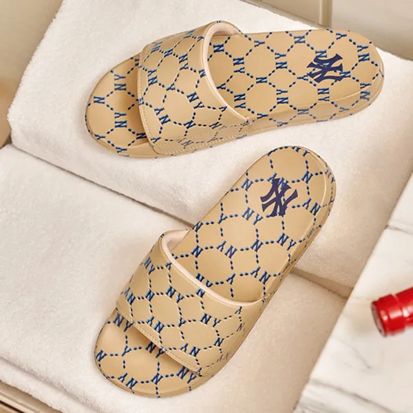 Dép MLB Mound Dia Monogram New York Yankees 3ALPAD123-50BGS Màu Beige Size 250 - Dép - Vua Hàng Hiệu