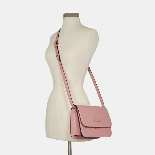Túi Đeo Chéo Coach C5632 Brynn Flap Crossbody Shell Pink Size 22 Màu Hồng