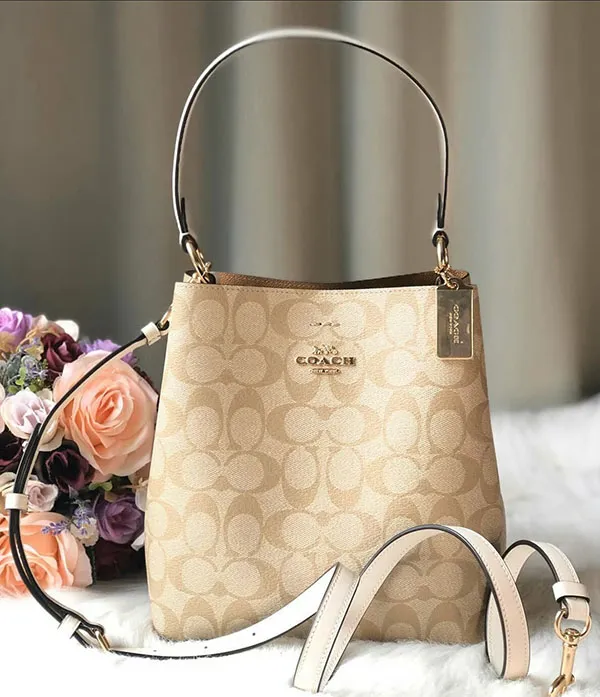 Túi Xách Coach Small Town Bucket Bag In Signature Canvas Màu Nâu