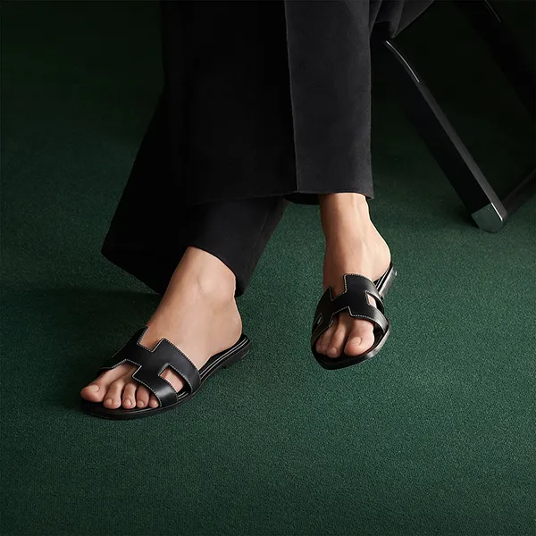 Dép Nữ Hermès Oran Black Sandal Màu Đen Size 38