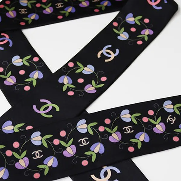 Khăn Chanel Silk Twill Hair Band CC Mark Flower Màu Đen