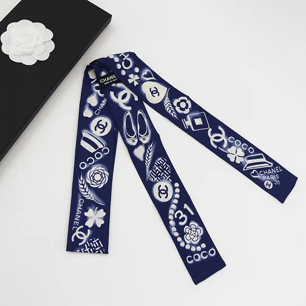 Khăn Chanel Silk Twill Ballerina Slim Bandeau AA0349 Màu Xanh Navy