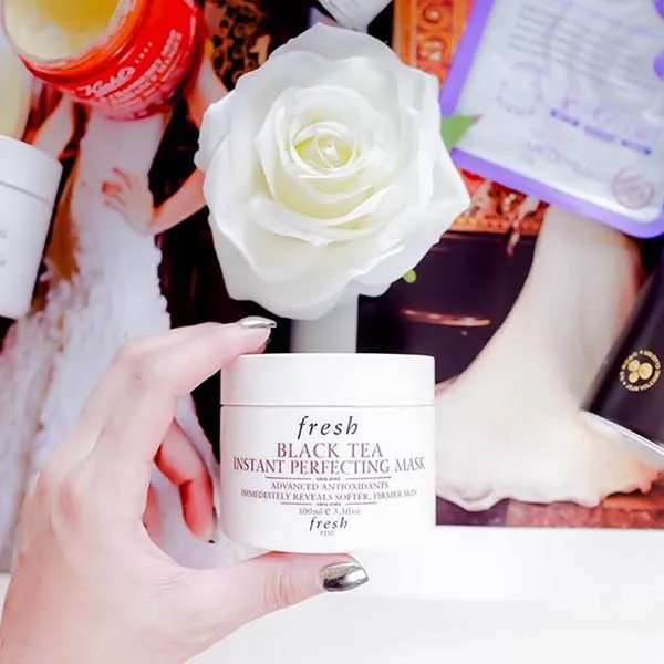 Mặt Nạ Dưỡng Ẩm Fresh Black Tea Instant Perfecting Mask 100ml