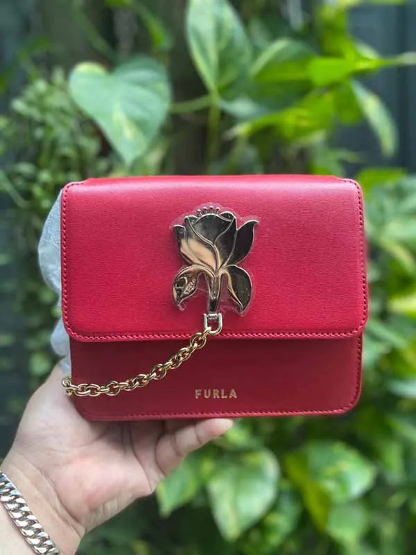 Túi Đeo Chéo Furla Tuberosa Mini Crossbody Bag Màu Đỏ
