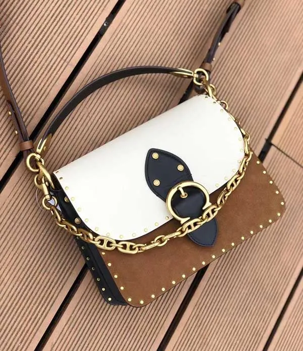 Túi Xách Coach Beat Shoulder Bag In Colorblock With Rivets 4595 B4RGI Màu Nâu Trắng