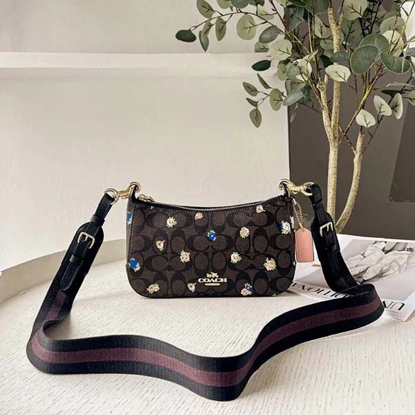 Túi Đeo Chéo Nữ Coach C6823 Jes Baguette In Signature Canvas With Vintage Mini Rose Print In Brown Black Multi Màu Nâu