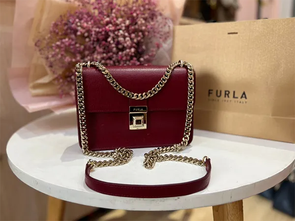 Túi Đeo Chéo Furla Dixie Small Leather Red Crossbody Bag Màu Đỏ