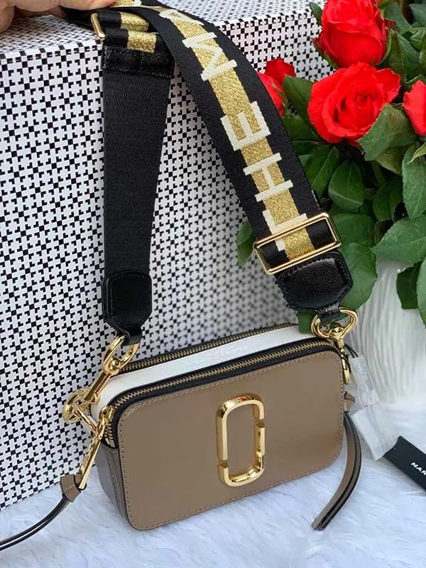 Túi Đeo Chéo Marc Jacobs Snapshot Shoulder Small Camera Bag Màu Nâu Tây