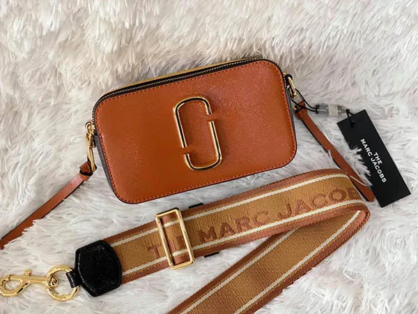 Túi Đeo Chéo Marc Jacobs Snapshot Shoulder Small Camera Bag Màu Cam Đất