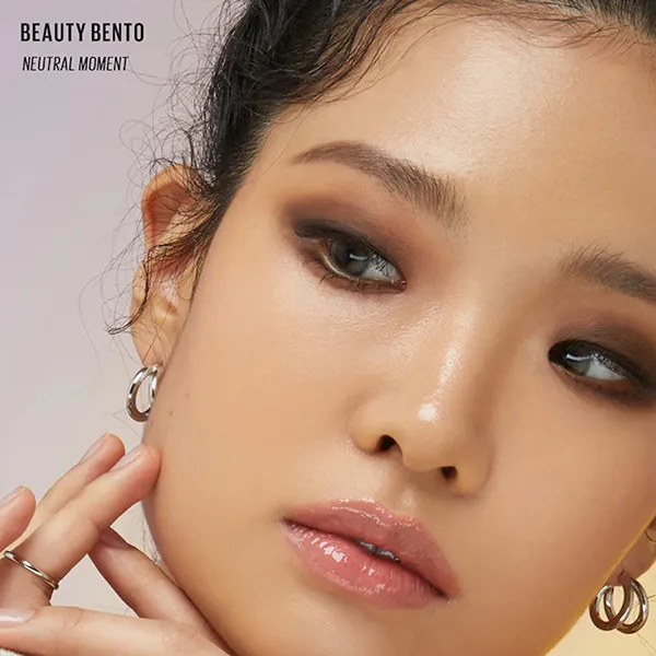 Phấn Mắt 3 Ô Kaja Beauty Bento Bouncy Eyeshadow Trio Matte Finish - Neutral Moment (3x0.9g)